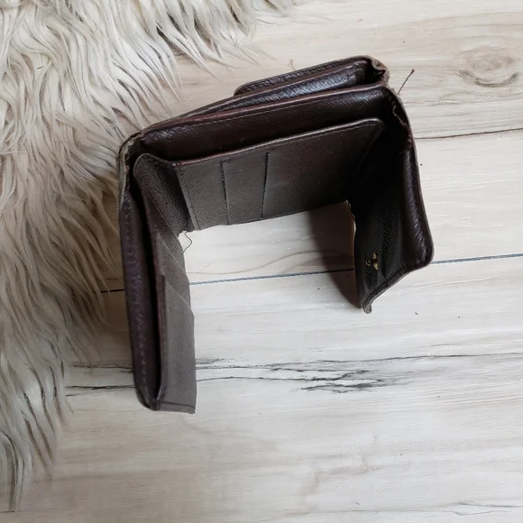 LOUIS VUITTON - wallet - Picture 15 of 16